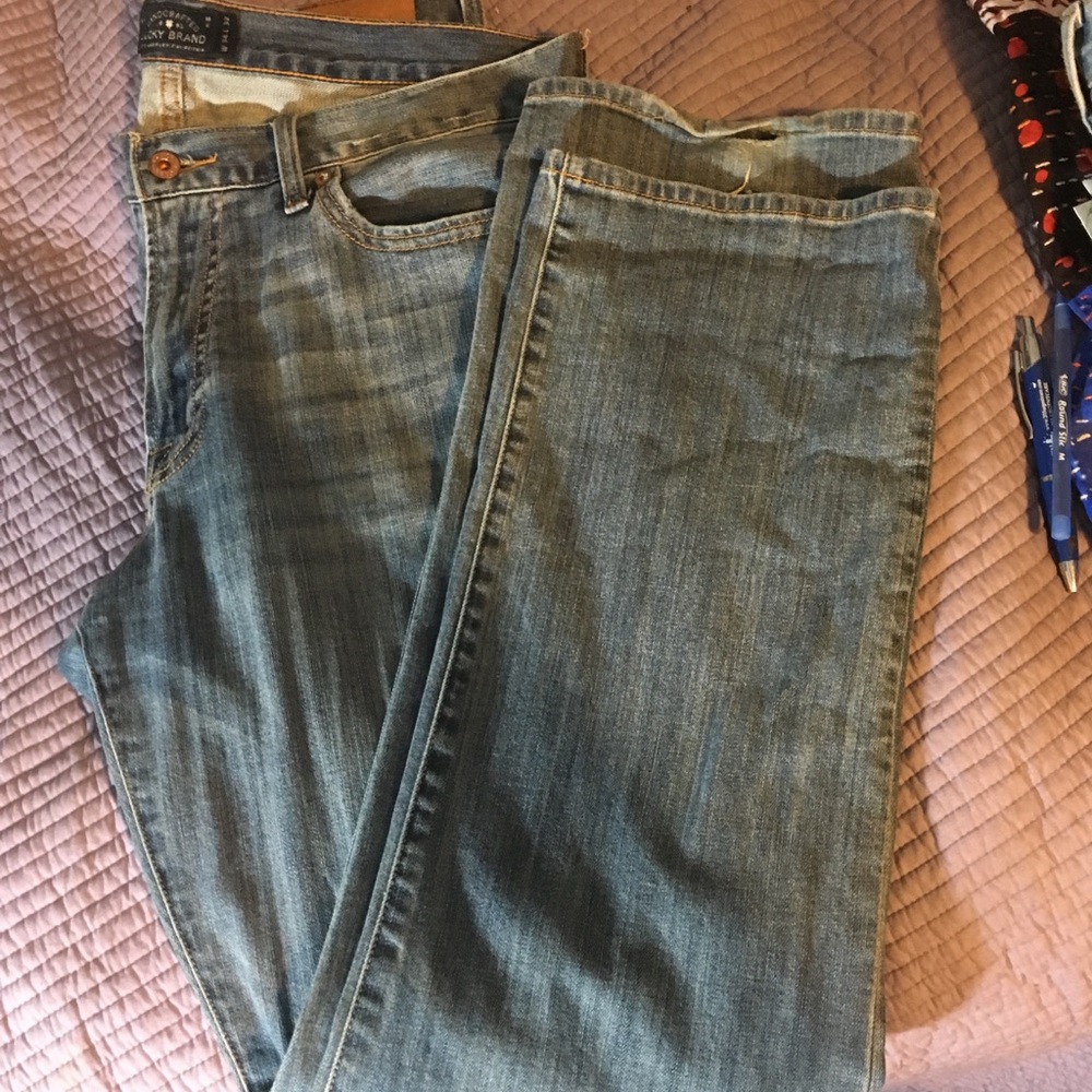 Lucky Jeans boyfriend cut